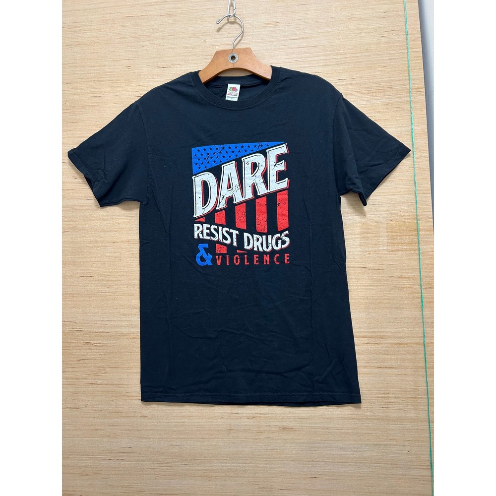 DARE Resist Drugs Violence Graphic T Shirt Small Fruit of the Loom Black